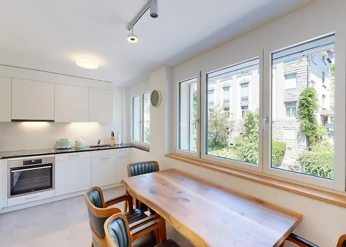 Amazing Big In The Center - Sun 7 취리히